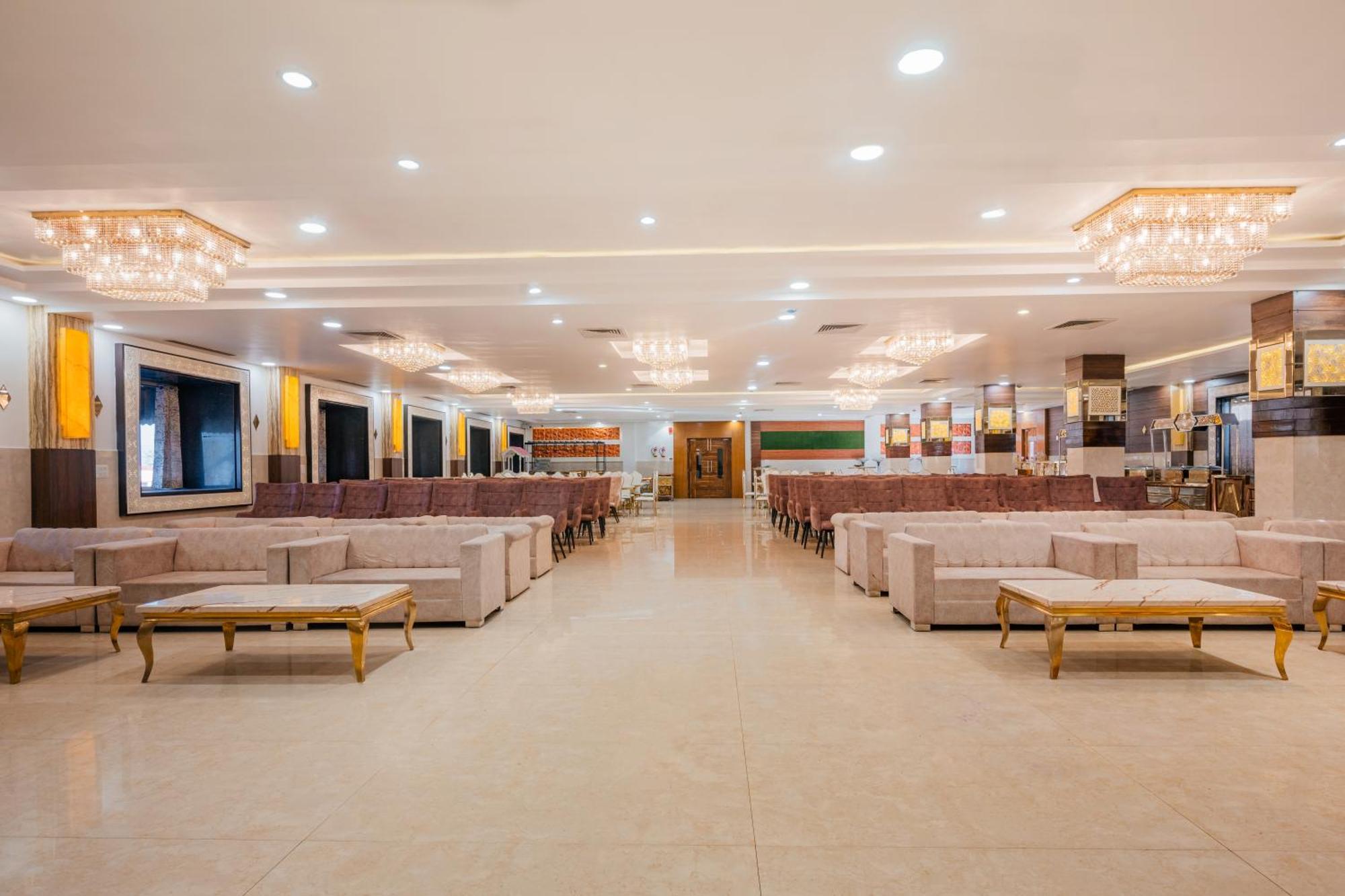 Hotel Vasdaa Grand เดห์ราดุน ภายนอก รูปภาพ